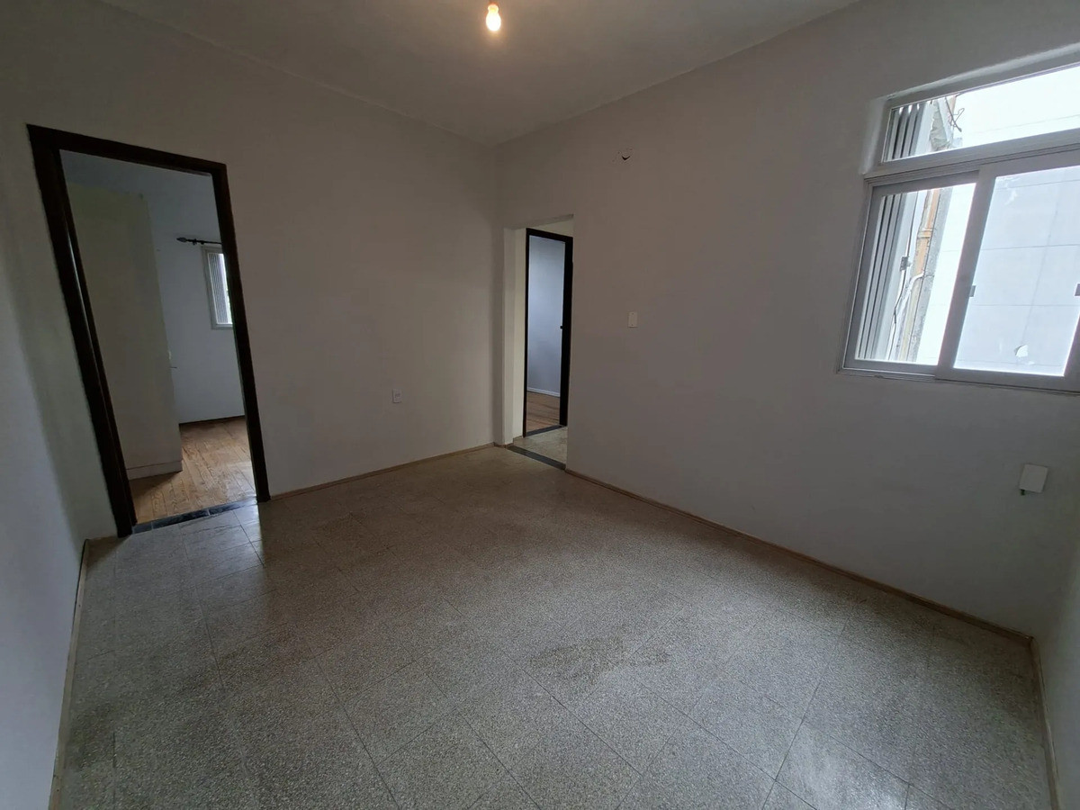 Apartamento ID.12654 - Alquiler Apartamento Reciclado 2 Dormitorios Pocitos Nuevo