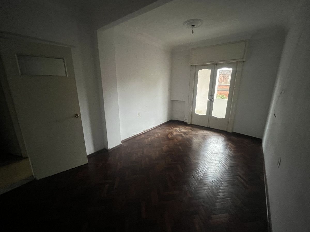 Apartamento ID.5152 - Alquiler Apartamento 2 Balcones 3 Dormitorios En Cordón