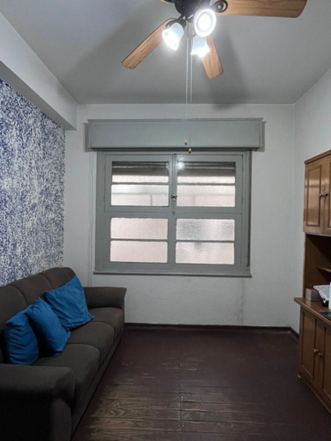 Apartamento ID.12555 - Venta Apartamento De 1 Dormitorio Con Balcón En Ciudad Vieja