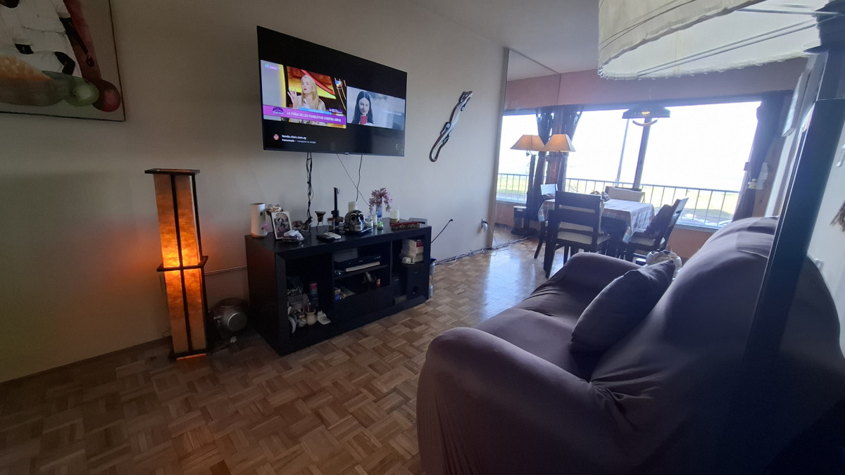 Apartamento ID.13024 - Venta Apartamento De 2 Dormitorios Al Frente Sobre Rambla República De Chile En Malvín