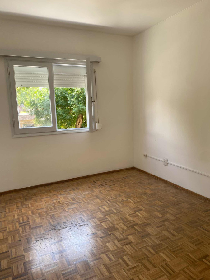 Apartamento ID.8697 - Venta De Apartamento 2 Dormitorios Mercado Modelo