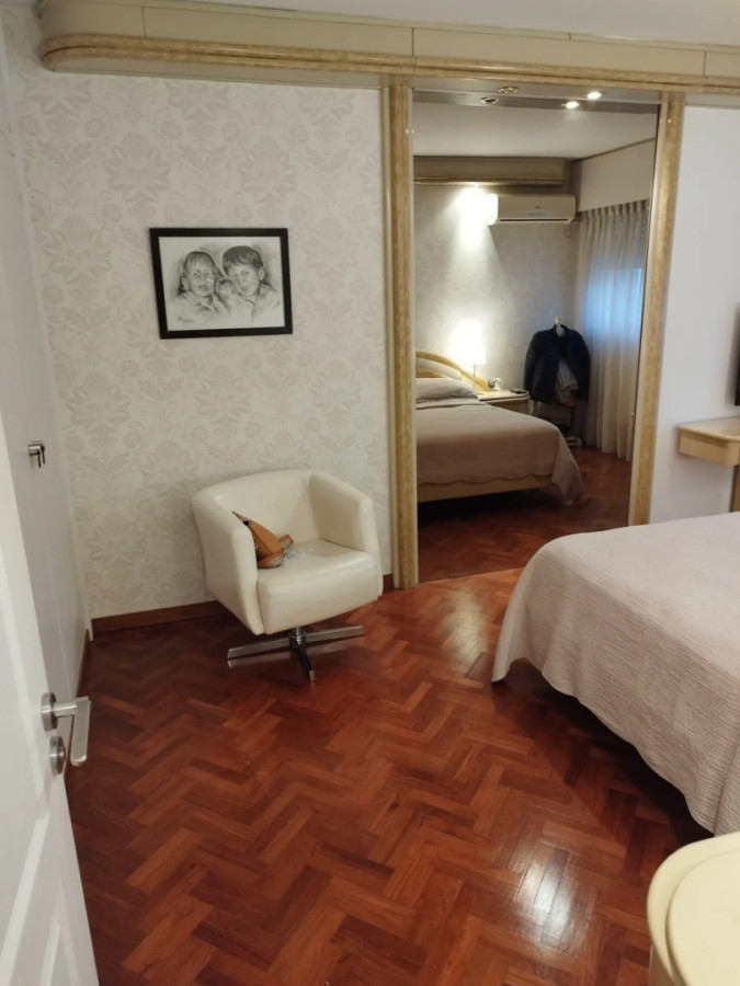 Apartamento ID.12985 - Alquiler Apartamento Amoblado 3 Dormitorios 3 Baños Con Garaje En Pocitos