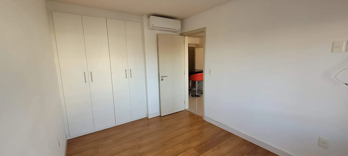 Apartamento ID.13171 - Alquiler Apartamento De 1 Dormitorio Al Frente A 2 Cuadras De La Rambla En Malvin