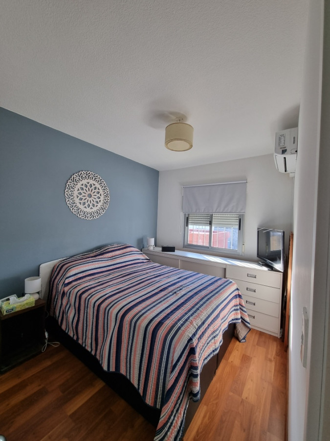 Apartamento ID.4366 - GRAN OPORTUNIDAD! HERMOSO APTO EN LA COMERCIAL 2 DORMITORIOS!!