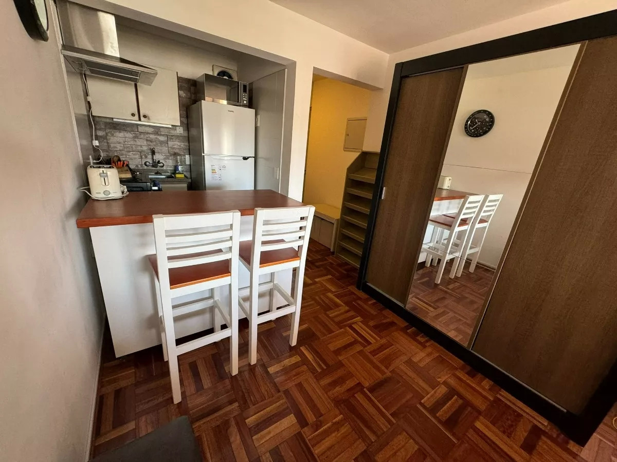 Apartamento ID.6540 - Alquiler Apartamento Amoblado Balcón Luminoso Punta Carretas