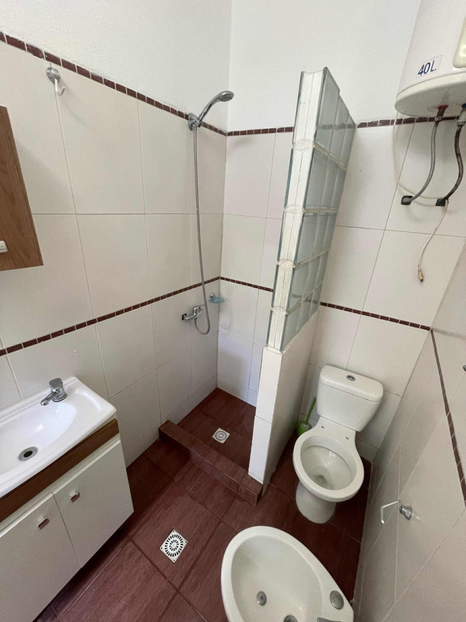 Apartamento ID.7992 - Venta Apartamento 1 Dormitorio Garage Patio Sin Gastos En Villa Española 