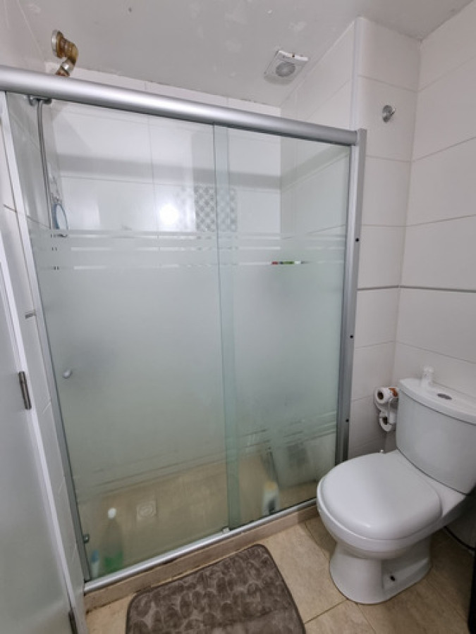 Apartamento ID.4366 - GRAN OPORTUNIDAD! HERMOSO APTO EN LA COMERCIAL 2 DORMITORIOS!!