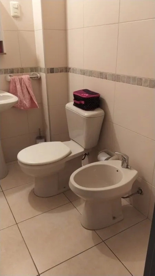 Apartamento ID.710 - Apartamento 1 Dormitorio Con Cochera Y Balcón En Centro