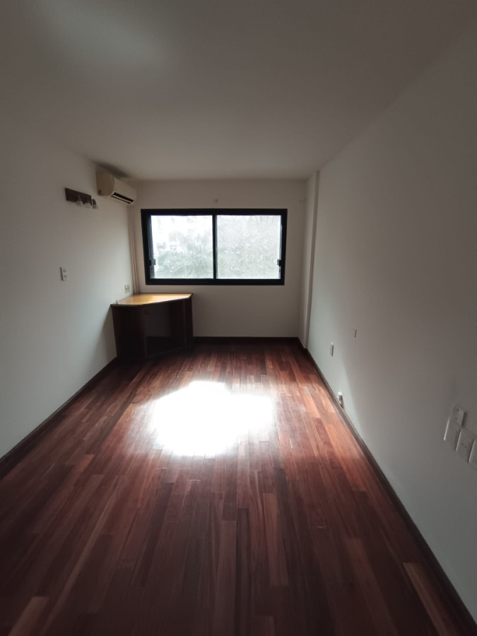 Apartamento ID.12918 - Se Vende O Alquila Monoambiente Reacondicionado Pleno Centro