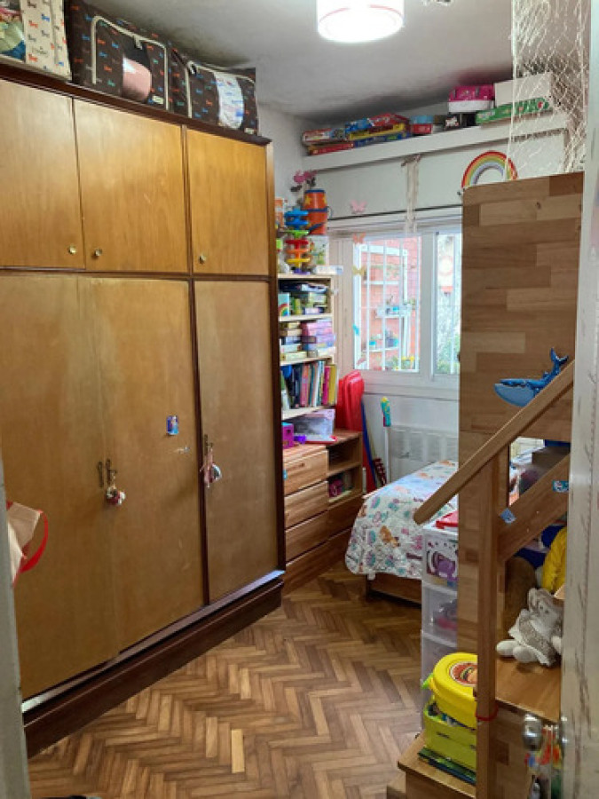 Apartamento ID.12306 - Venta Apartamento 2 Dormitorios, Al Frente Y A Pasos De La Rambla.