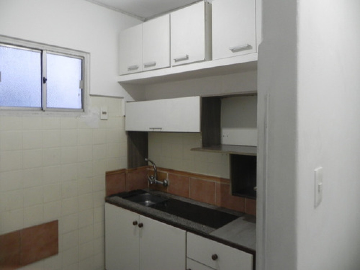Apartamento ID.9523 - Alquiler Apartamento En Pocitos De 2 Dormitorios