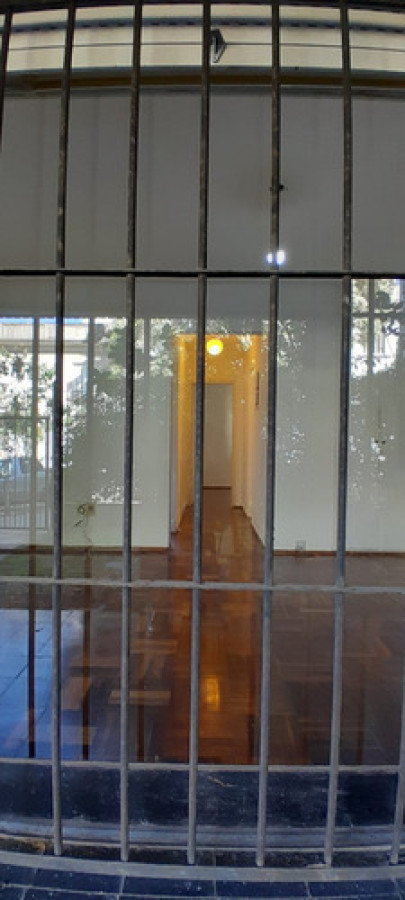 Apartamento ID.11260 - Alquiler Apartamento 1 Dormitorio Planta Baja Patio En Parque Rodó