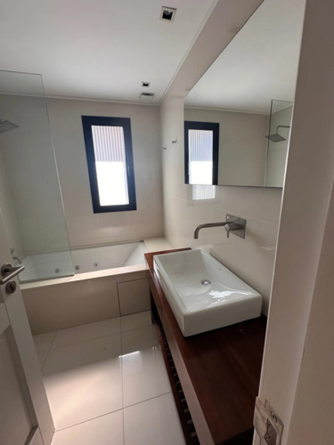 Apartamento ID.11774 - Alquiler de apartamento 2 dormitorios en Carrasco