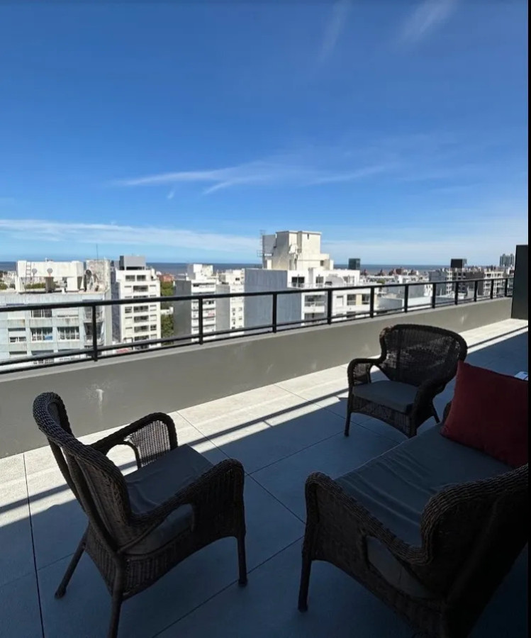 Apartamento ID.13073 - Alquiler Apartamento Penthouse 1 Dormitorio Gran Terraza Cochera Amenities En Cordón