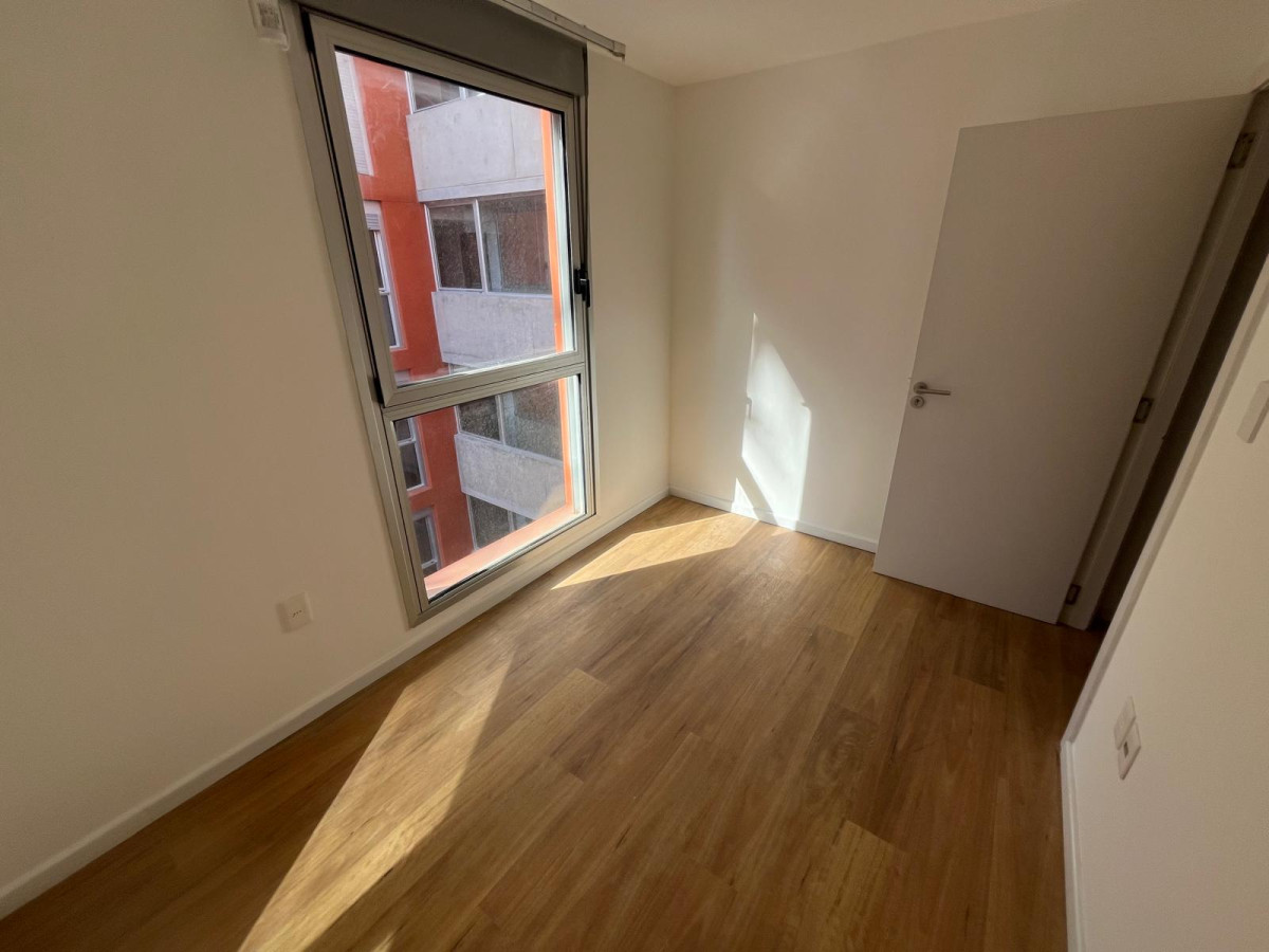 Apartamento ID.6571 - Venta Apartamento A Estrenar Centro 2 Dormitorios Terraza