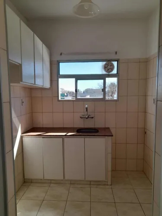 Apartamento ID.10651 - Lindo Apartamento De 1 Dorm Iluminado