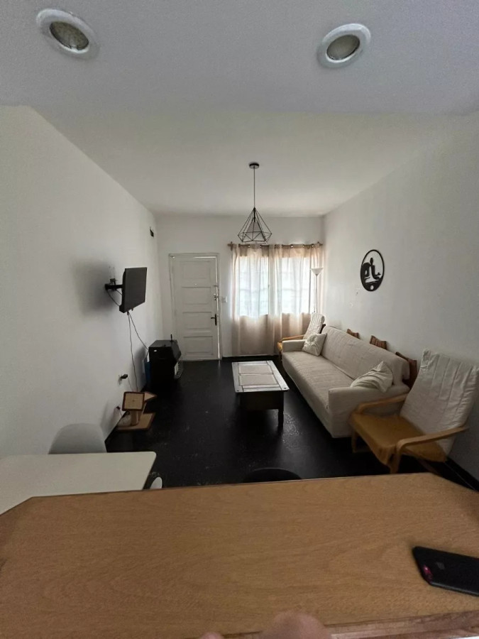Apartamento ID.8481 - Alquiler Apartamento De 2 Dormitorios Patio En Malvín Norte