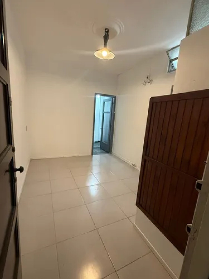 Apartamento ID.9946 - Venta Apartamento De 2 Dormitorios En Centro