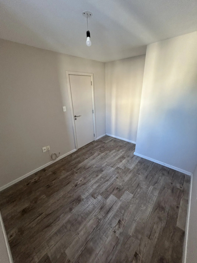 Apartamento ID.12571 - Alquiler Apartamento 2 Dormitorios Con Cochera La Blanqueada