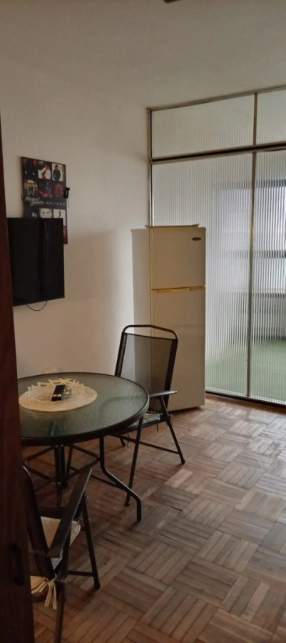Apartamento ID.12543 - Alquiler Apartamento 1 Dormitorio Al Frente Luminoso Cordón
