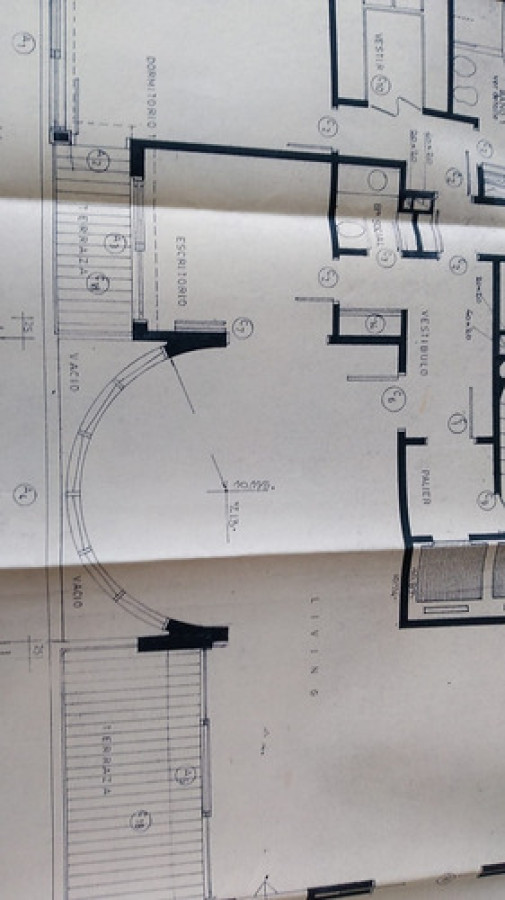 Apartamento ID.11466 - Venta Con Renta Excelente Apartamento 5 Dormitorios 4 Baños Garaje En Punta Carretas