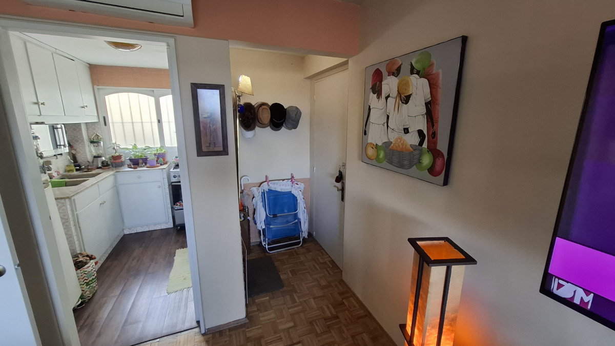 Apartamento ID.13024 - Venta Apartamento De 2 Dormitorios Al Frente Sobre Rambla República De Chile En Malvín
