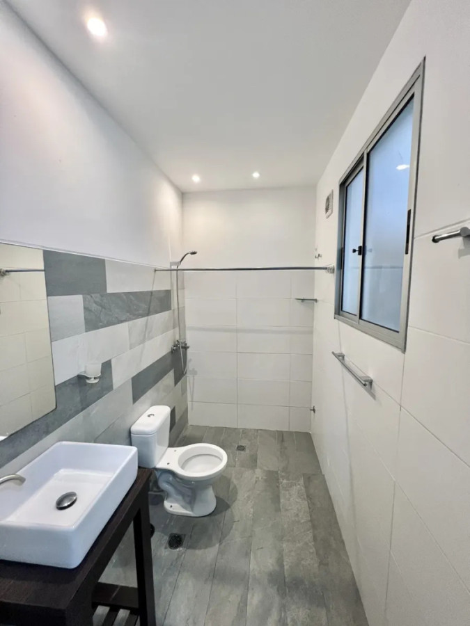 Apartamento ID.13160 - Alquiler Apartamento 3 Dormitorios 2 Baños Con Patio En Cordón
