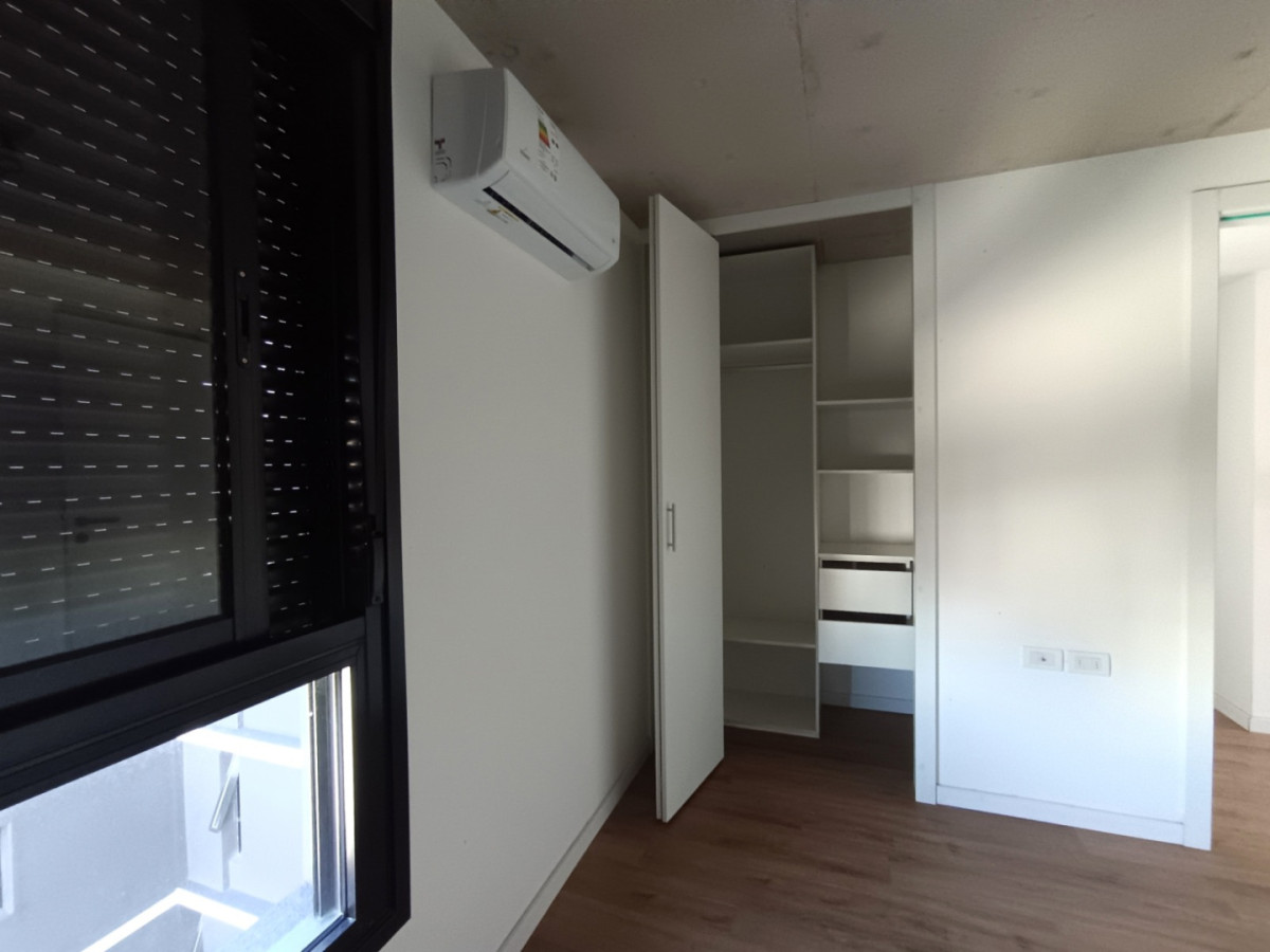 Apartamento ID.13147 - Alquiler Apartamento Nuevo De 1 Dormitorio Con Balcón Al Frente En Centro