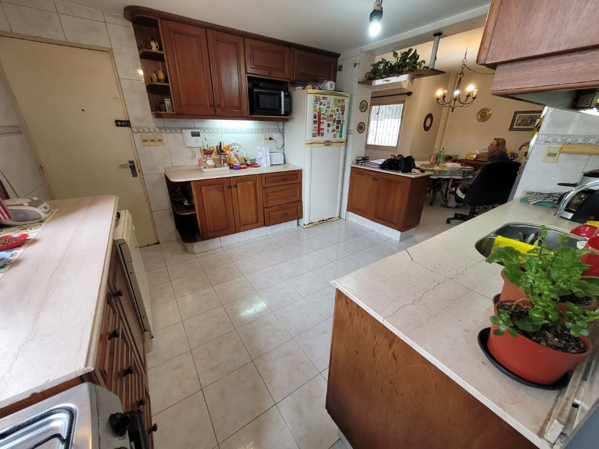 Apartamento ID.3217 - Venta Apartamento 4 Dormitorios 3 Baños Pocitos Losa Radiante