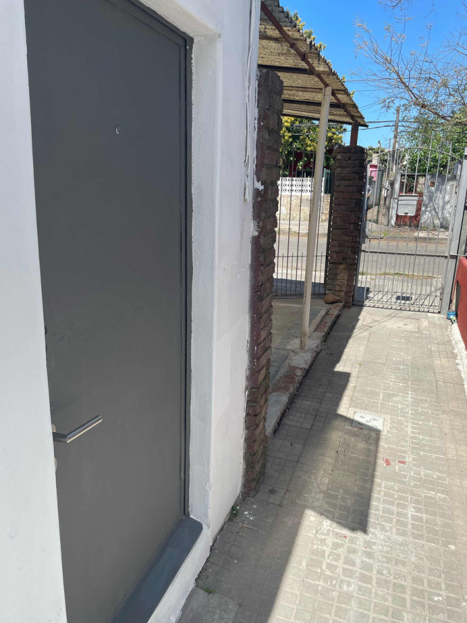 Apartamento ID.7992 - Venta Apartamento 1 Dormitorio Garage Patio Sin Gastos En Villa Española 