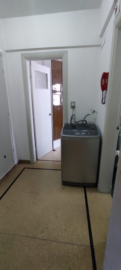 Apartamento ID.11643 - Alquiler De Apartamento 2 Dormitorios Con Balcón En Brazo Oriental 