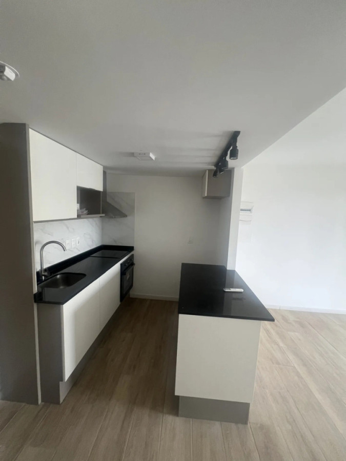 Apartamento ID.13107 - Alquiler Apartamento Nuevo De 1 Dormitorio Gran Terraza Con Parrillero En Cordón