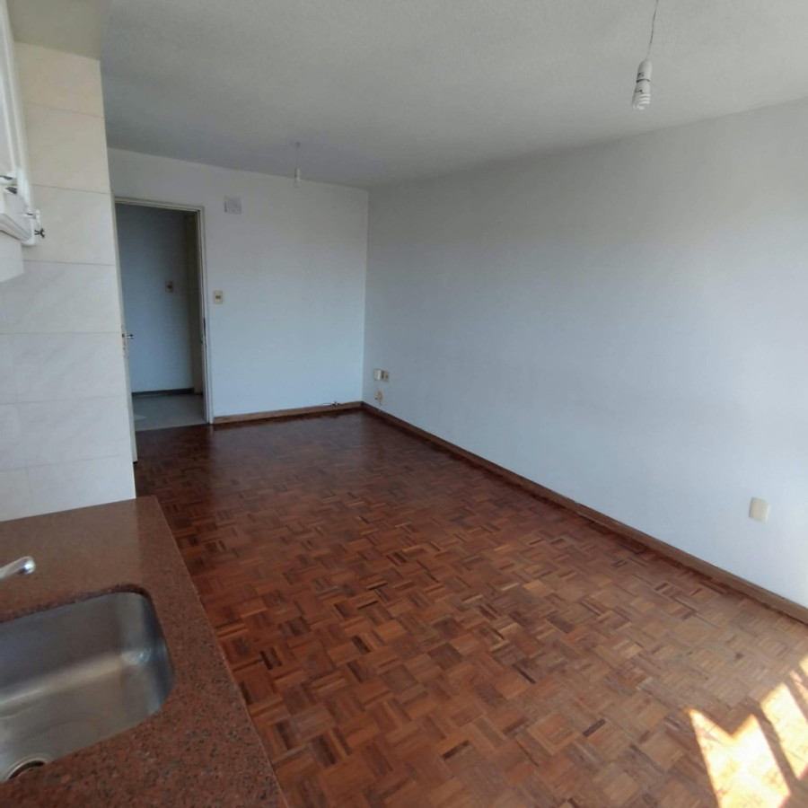 Apartamento ID.13131 - Alquiler Apartamento 1 Dormitorio En Pocitos Nuevo Casi Nuevo