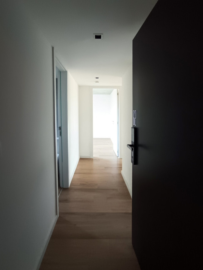 Apartamento ID.13148 - Alquiler Apartamento Nuevo De 1 Dormitorio Con Balcón Contrafrente En Centro