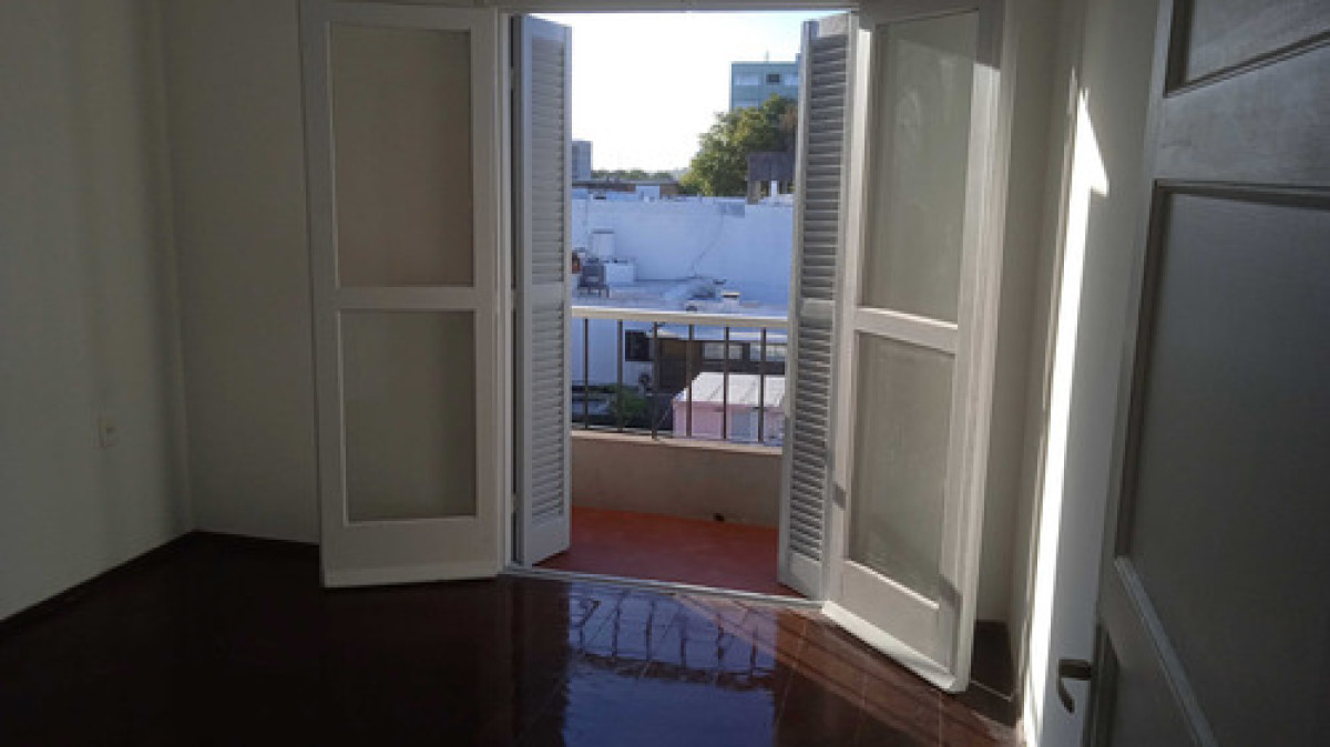 Apartamento ID.11392 - Dueño Alquila - Excelente Apartamento 2 Dormitorios, Muy Comodo Y Seguro. Muy Iluminado Y Ventilado.