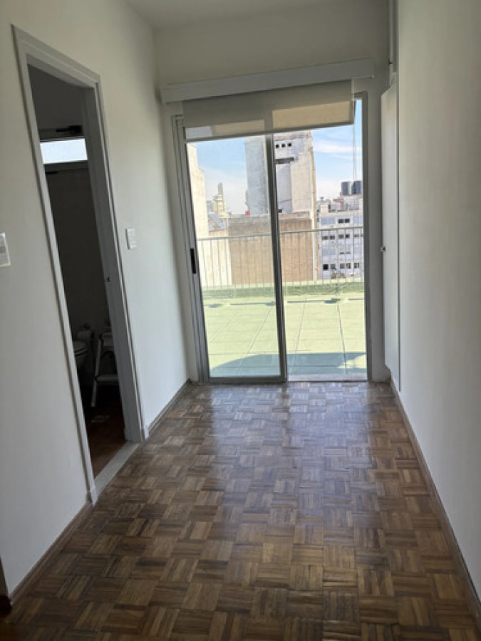 Apartamento ID.12682 - Alquiler Apto Penthouse 2 Dormitorios Gran Terraza Garaje Centro