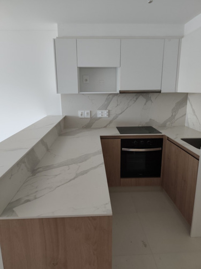 Apartamento ID.10361 - Apartamento Semiamueblado De 1 Dormitorio Con Balcón y Garaje 