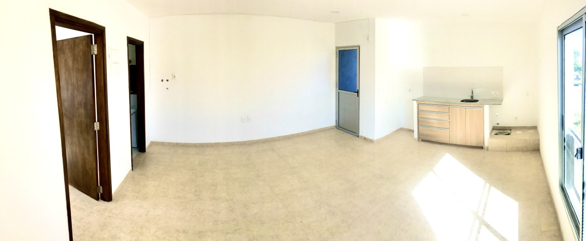 Apartamento ID.4775 - Alquiler apartamento 1 Dormitorio Cochera y Patio Malvin Norte 1 Cuadra Cmo. Carrasco