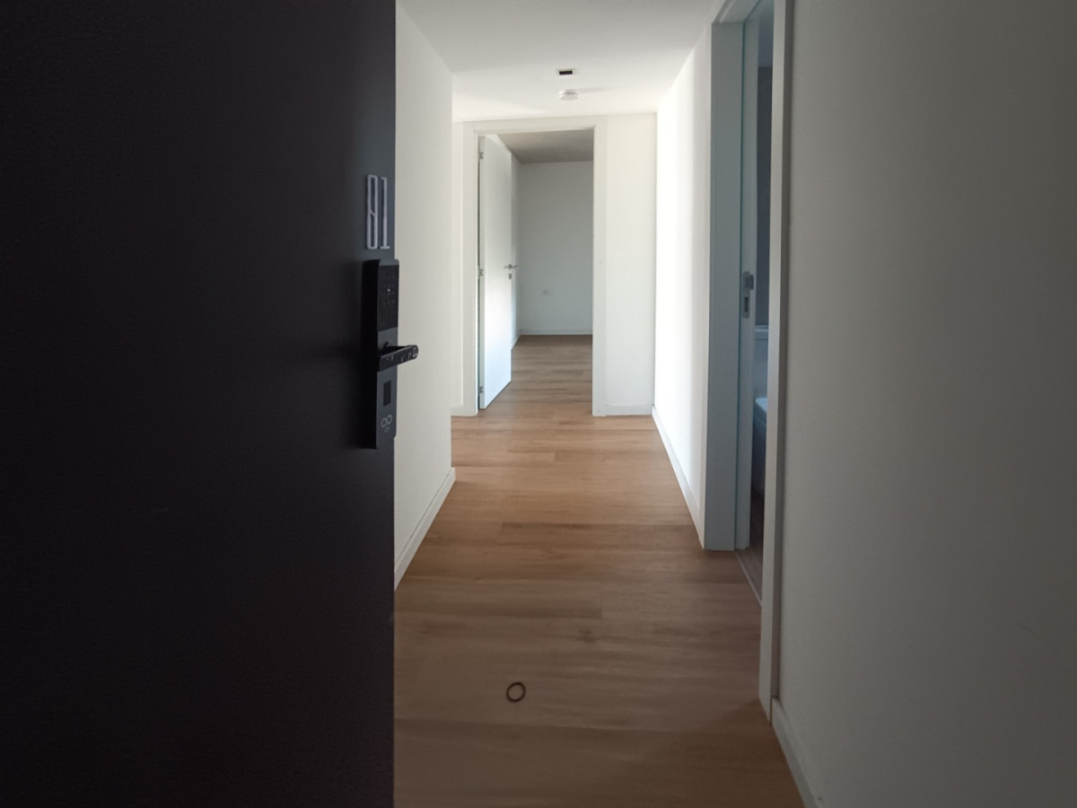 Apartamento ID.13147 - Alquiler Apartamento Nuevo De 1 Dormitorio Con Balcón Al Frente En Centro