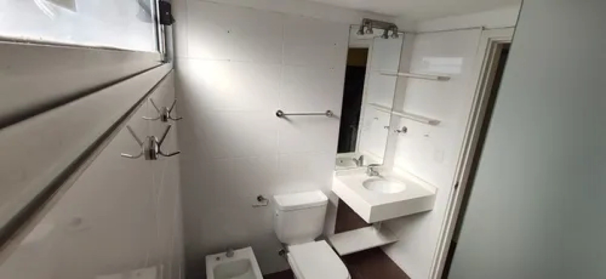 Apartamento ID.9749 - Hermoso Apartamento En Pocitos De Un Dormitorio Y Gran Terraza Con Parrillero