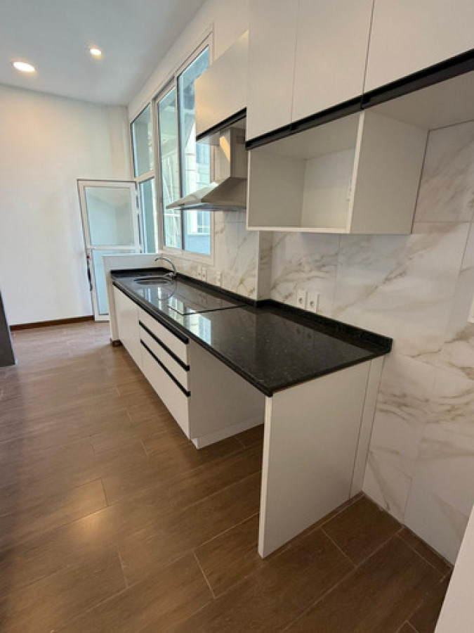 Apartamento ID.11300 - Alquiler De Apartamento 1 Dormitorio Con Terraza Impecable En Cordón