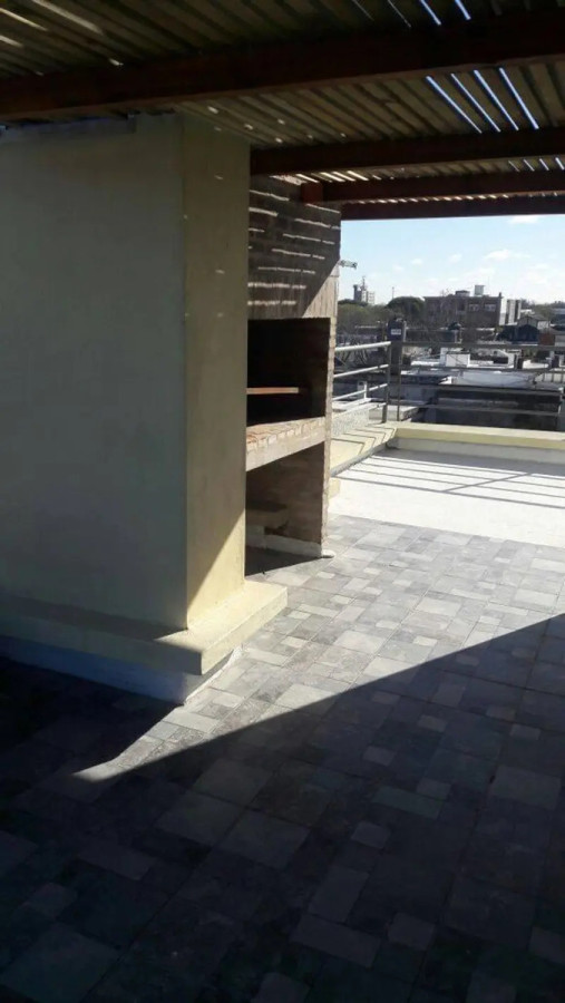 Apartamento ID.4366 - GRAN OPORTUNIDAD! HERMOSO APTO EN LA COMERCIAL 2 DORMITORIOS!!