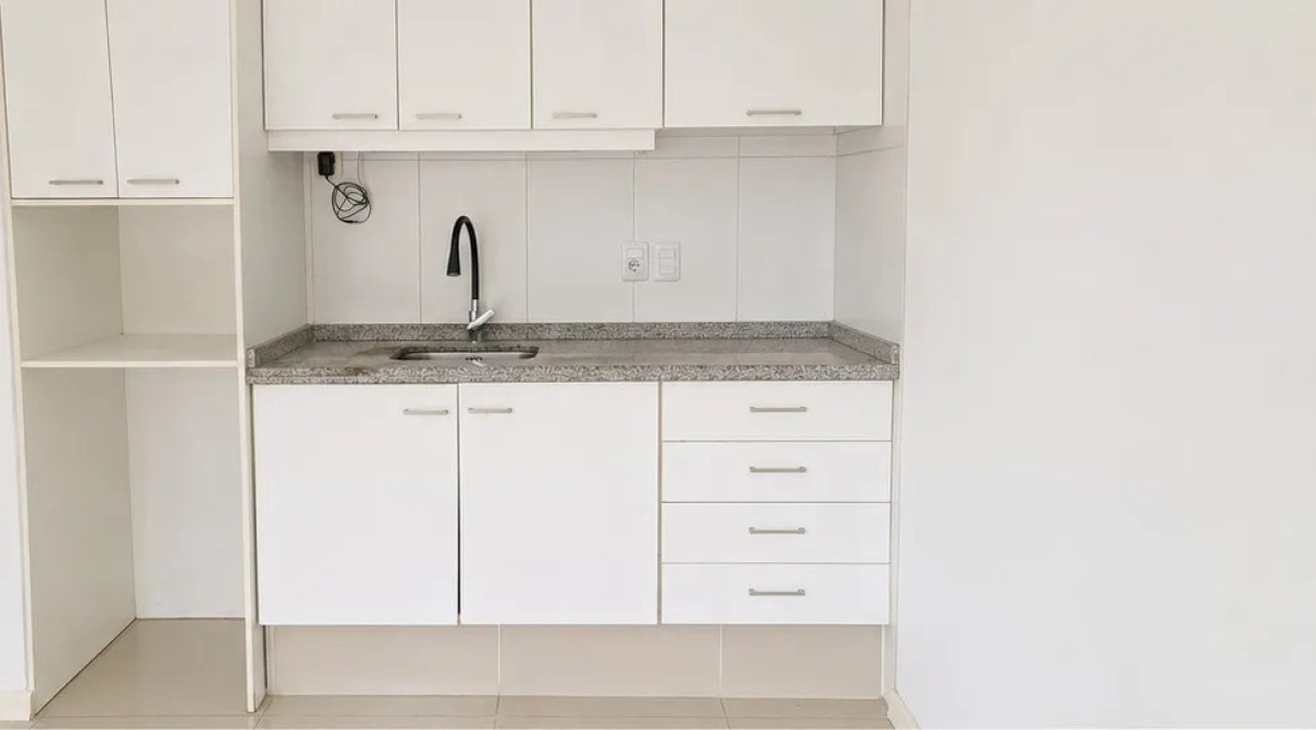 Apartamento ID.13136 - Alquiler Monoambiente Balcón Puerto Buceo Luminoso