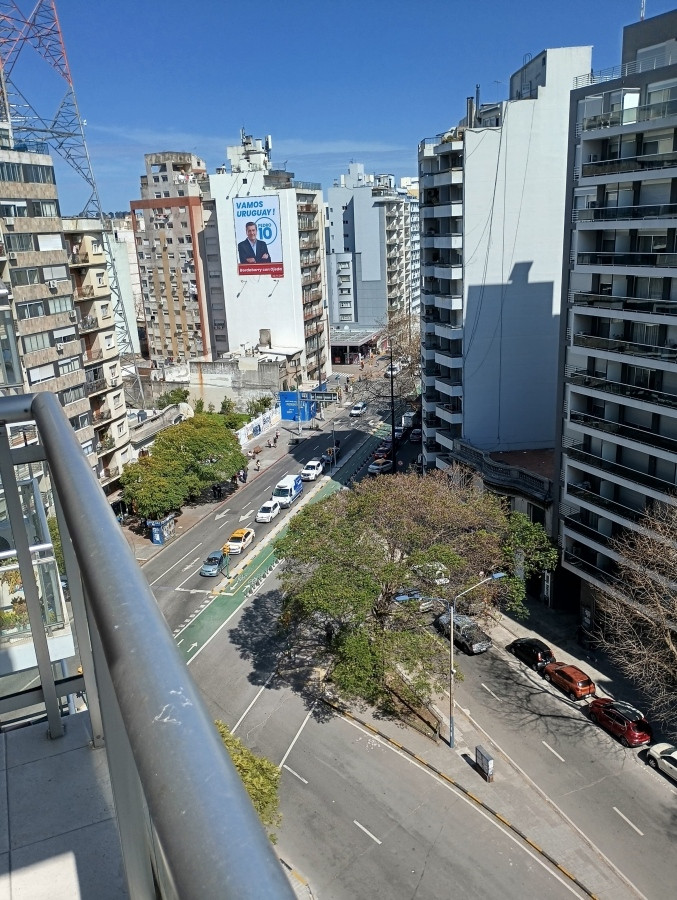 Apartamento ID.5806 - Alquiler Apartamento Tres Cruces 1 Dormitorio Amueblado