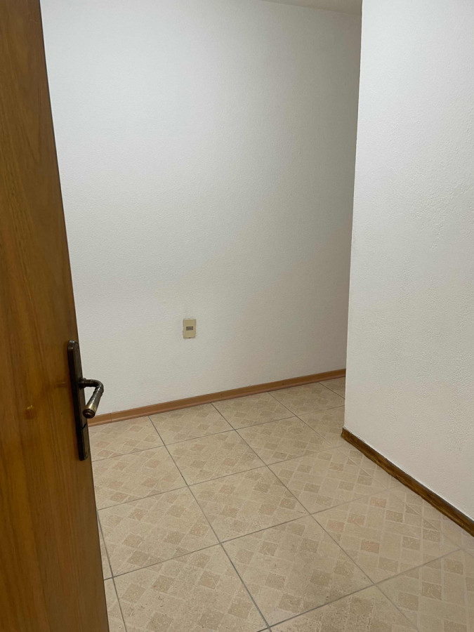 Apartamento ID.4164 - Alquiler Monoambiente En Tres Cruces Con Gran Terraza