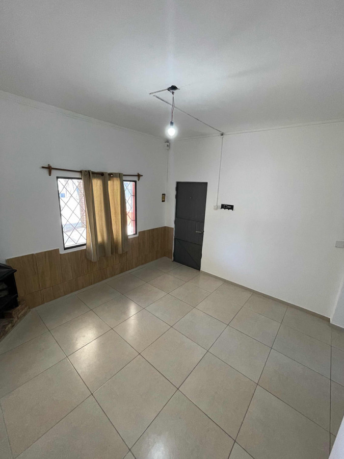 Apartamento ID.7992 - Venta Apartamento 1 Dormitorio Garage Patio Sin Gastos En Villa Española 