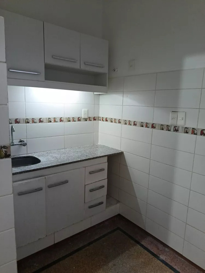 Apartamento ID.9011 - Venta Apartamento Con Renta 1 Dormitorio Sin Gastos En Goes
