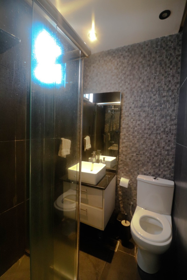 Apartamento ID.7235 - Se Vende Apartamento Tipo Casa Totalmente Independiente Y Sin Gastos Comunes Balcón Estufa A Leña, Azotea Exclusiva Con Parillero Y Lavader