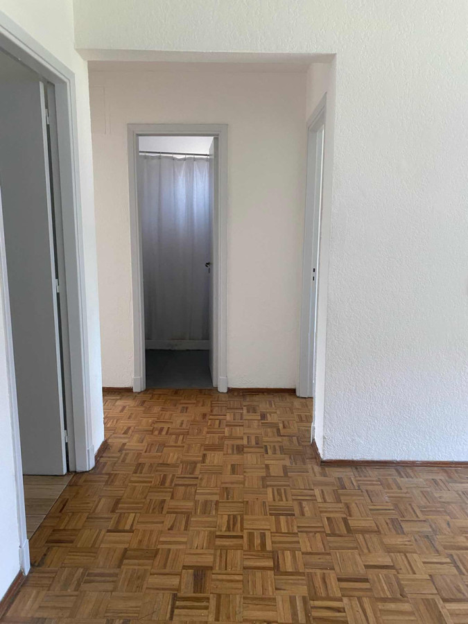 Apartamento ID.8697 - Venta De Apartamento 2 Dormitorios Mercado Modelo