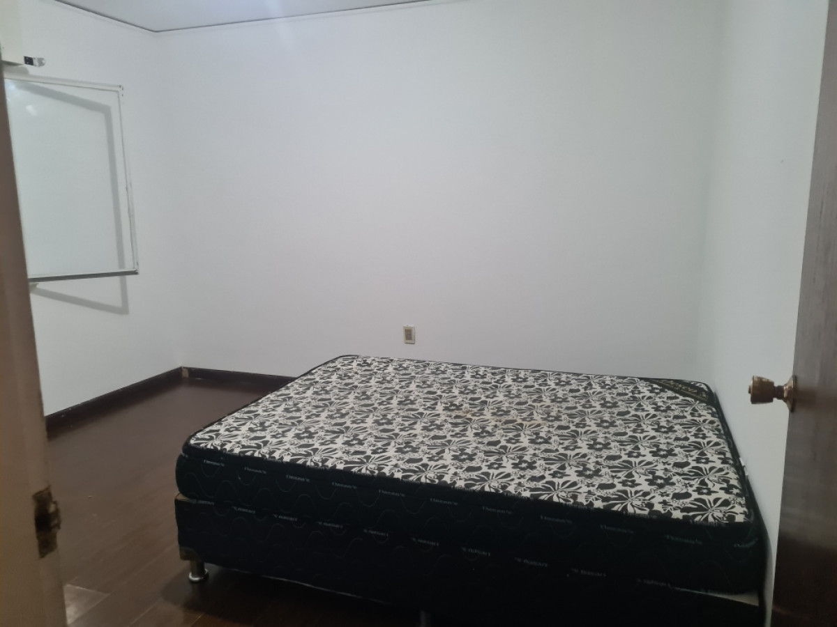 Apartamento ID.8508 - Alquiler Apartamento 2 Dormitorios Semiamoblado Terraza En Centro 